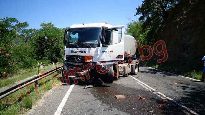 Водач от Гоце Делчев предизвика ПТП
