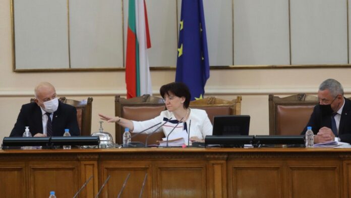 На 13-и август - изънредно заседание на парламента