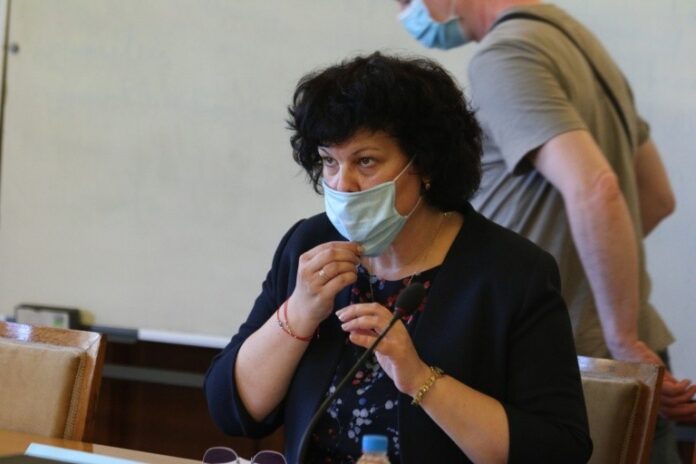 Таня Михайлова: Индивидуален подход към всяко училище при COVID-ситуация