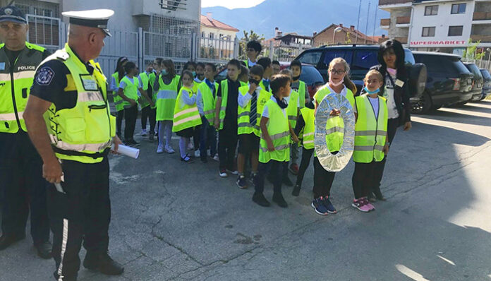 В децата в Банско призовават за безопасност на пътя