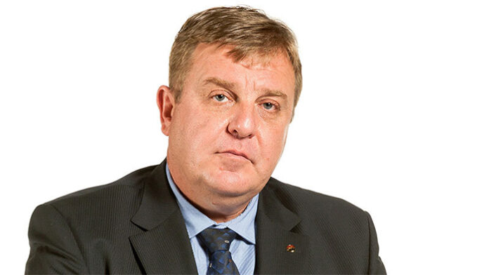 Красимир Каракачанов в Деня на независимостта: Готов съм да стана гарант за диалог
