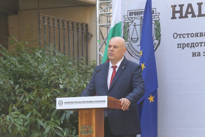 Гешев: Прокуратурата отново трябва да отстоява своята независимост