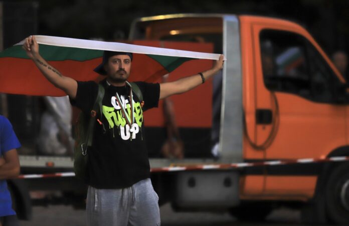 Ден 59 на протеста: Велико народно въстание на 10 септември