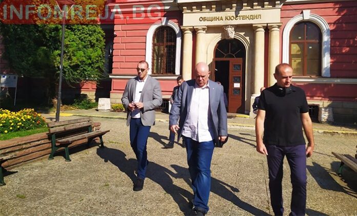 Най-малко шестима са задържани при спецоперацията в Кюстендил, издирват още трима