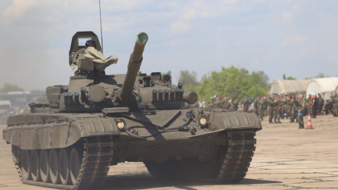 Отново модернизират танк Т-72
