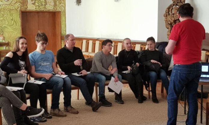 Младежи се обучават безплатно за планински водачи и IT мениджъри
