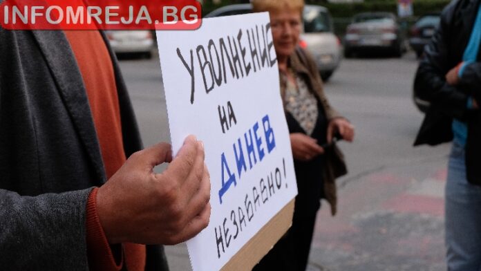 Дупничани излизат на протест пред полицията: „Динев, оставка заради Янек“