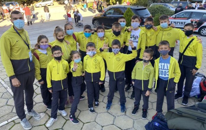 КК „Мак Доналд“ – Кюстендил, с 8 медала от Националната купа по карате
