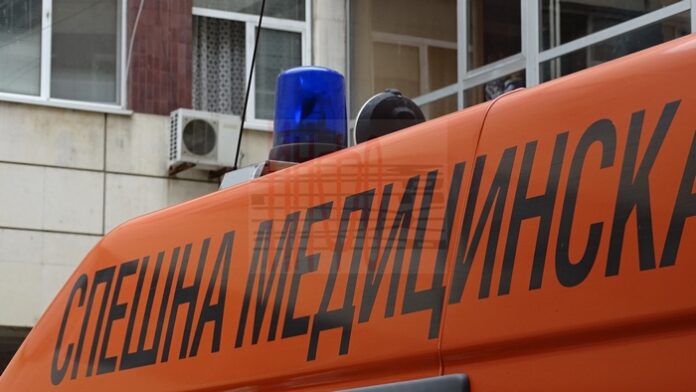 Пътничка е с опасност за живота след катастрофа