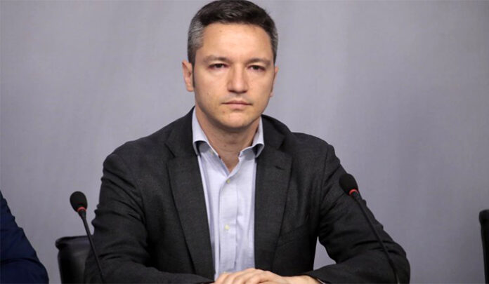 Вигенин: България като че ли се оказа под натиск, вместо Република Северна Македония