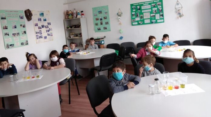 Учиха първолаци как да пазят природните води от замърсяване