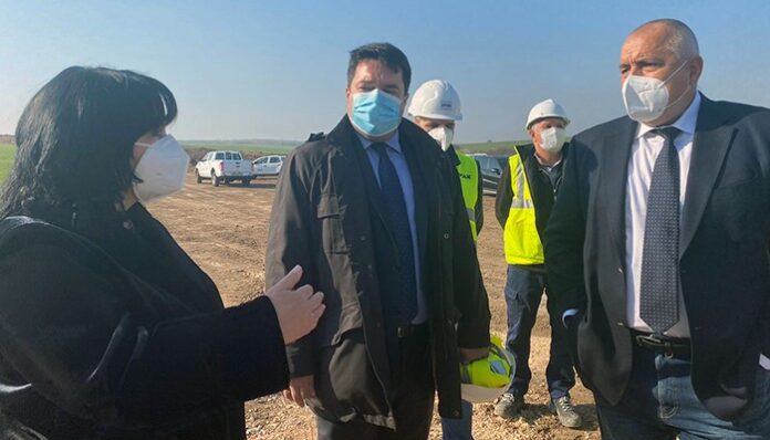 Борсов: На 1 януари следващата година в България ще влезе азерски газ