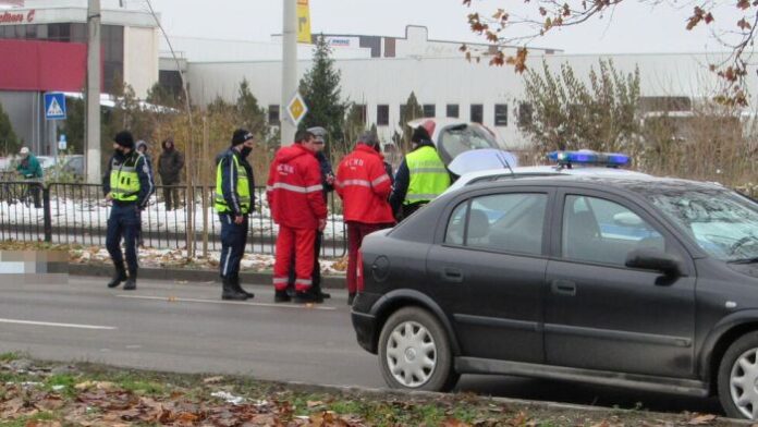 Жена загина, пометена от кола на пешеходна пътека