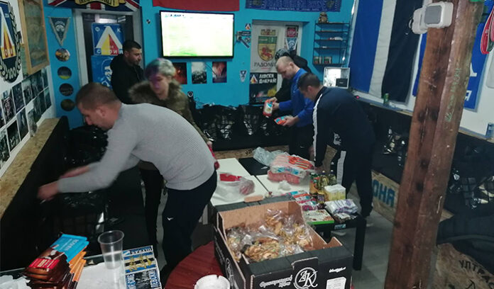 Фенклубът на "Левски" в Радомир с благородна акция за Коледа