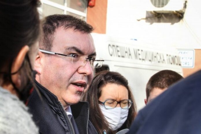 Антигенните тестове влизат в статистиката, а министърът ще се ваксинира