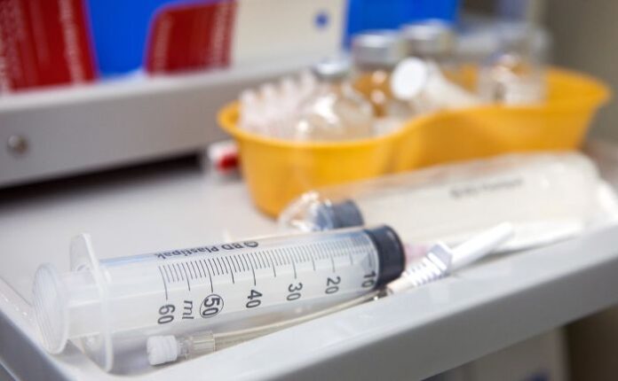 Започва имунизацията срещу COVID в България и още 18 държави от ЕС