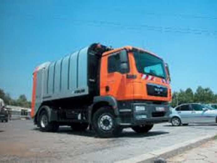 Община Гърмен купува два нови автомобила за сметоизвозване