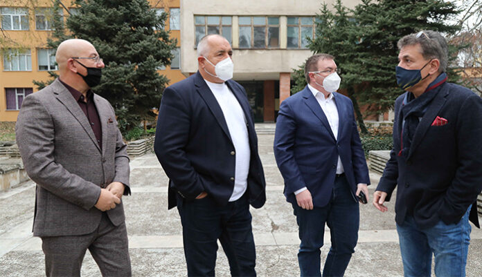 След ремонта на учебния комплекс в Пазарджик, в него ще могат да се настанят над 100 медицински сестри