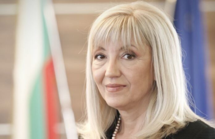 Министър Аврамова: Не е сега моментът да се увеличава обхватът на тол системата