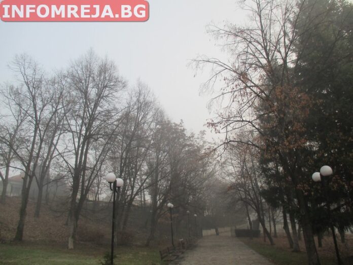 Времето остава облачно и мъгливо
