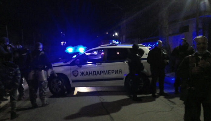 Кукери бяха „погонени“ от полицията в Разлог