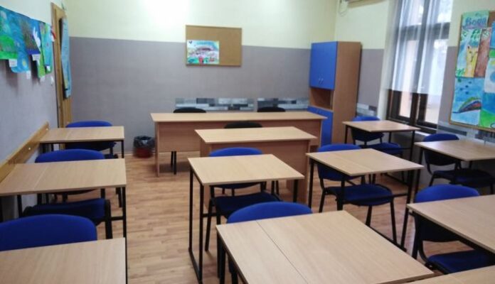 Осигуряват по-добри условия за обучение на децата в Радомир