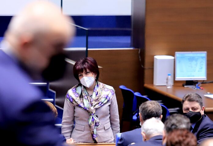 Поставени под карантина гласуват с подвижна кутия
