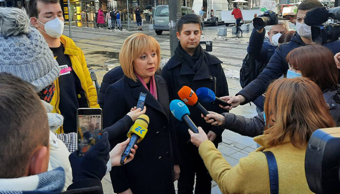 Манолова: Искаме оставката на шефа на ЦИК!