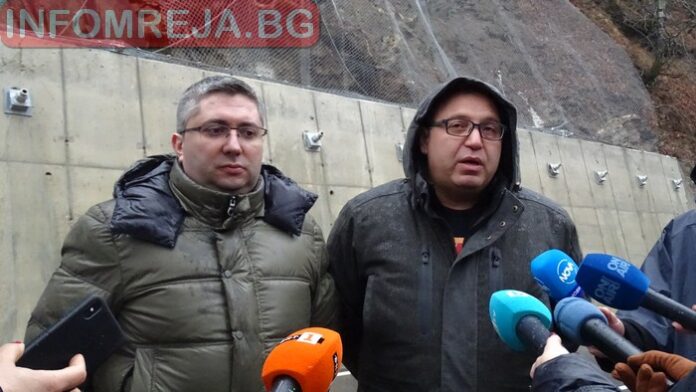 Пътят за Рилския манастир ще остане затворен поне до спиране на валежите