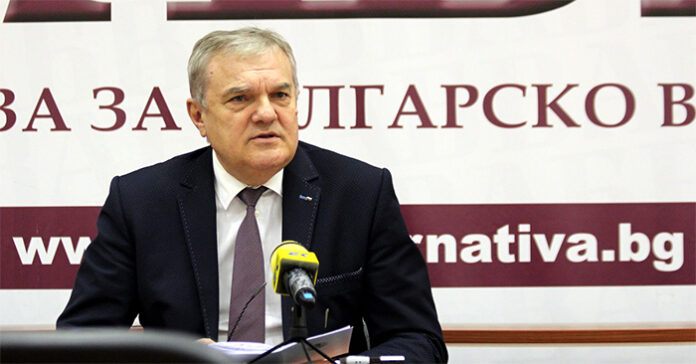 Румен Петков: Борисов фалира НЕК, за да си купува спокойствие от САЩ