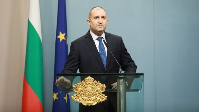 Радев: Нека 4-ти април да бъде Великден и за възкръсващата демократична България