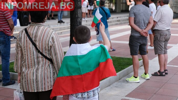 Малоброен протест срещу противоепидемичните мерки в София