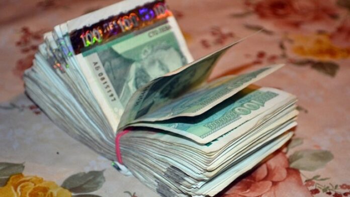 Крадците са задигнали над 98 000 лева при обира на хипермаркет в Сандански