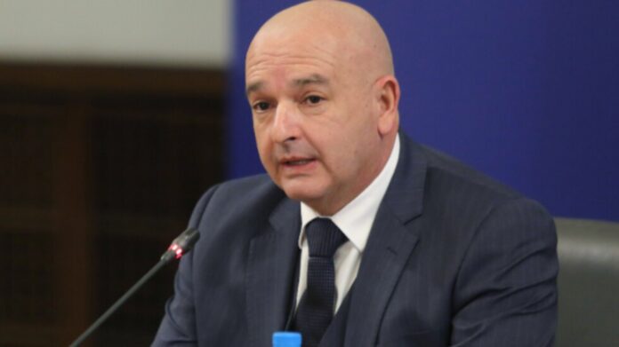 Мутафчийски: Трябва баланс между желанието за нормален живот и опазването здравето на хората