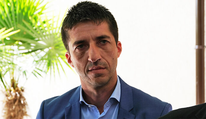 Разследват нерегламентирана сбирка в Санданско, участвали и полицаи