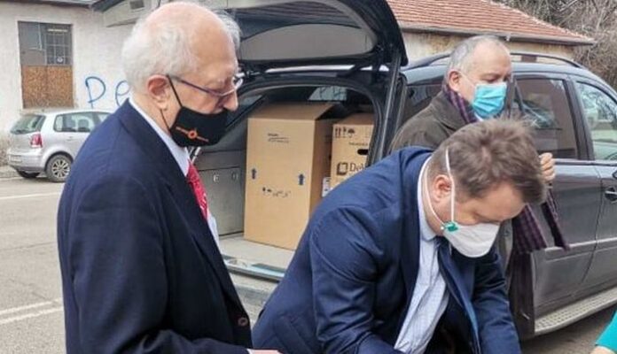 Два кислородни концентратора получи болницата в Кюстендил