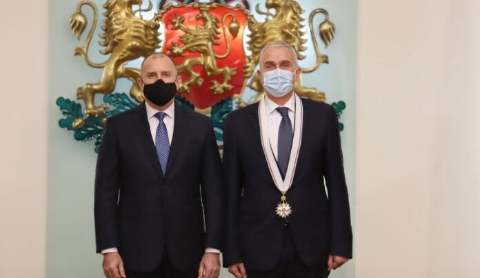 Проф. д-р Никола Владов е удостоен с орден „Стара планина“ I степен