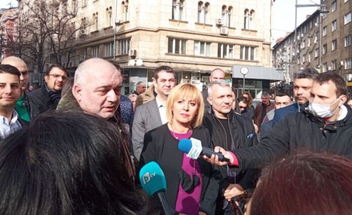 Манолова: Коалицията „Изправи се! Мутри вън!“ е гаранция, че ГЕРБ и ДПС няма да управляват