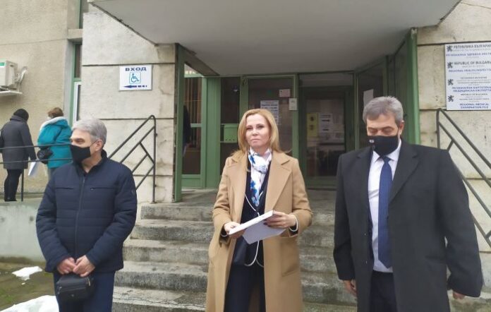 В 13 кабинета поставят ваксините в Кюстендилско