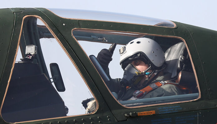Каракачанов лично се увери във възможностите на Су-25
