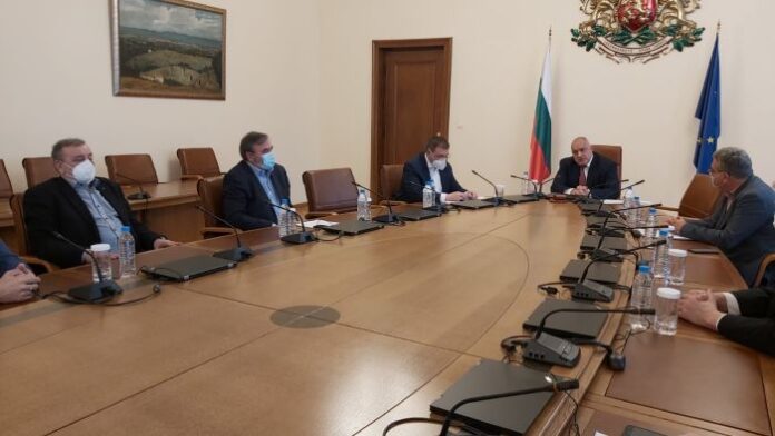 Борисов: В третата решителна битка и вълна на коронавируса сме