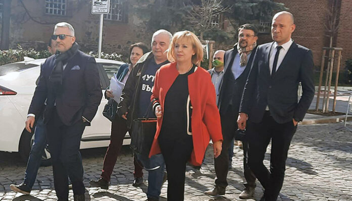 Манолова, Хаджигенов и Бабикян – водачи на столичните листи