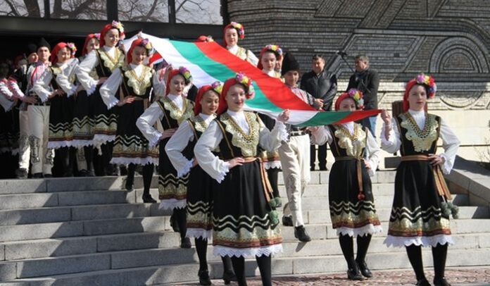 И в Дупница почетоха Освобождението на България