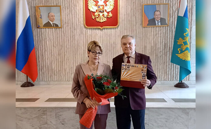 Румен Петков поздрави Елеонора Митрофанова за 8 март