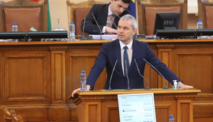 Костадин Костадинов е получил забрана да влиза в Украйна