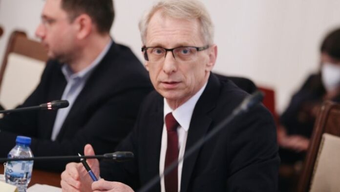 Денков: Covid ограниченията в училищата да отпаднат в близките седмици