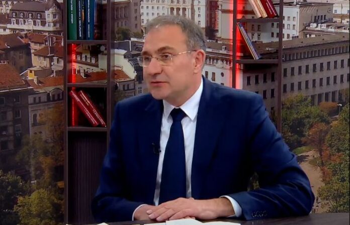 Борислав Гуцанов: България трябва да отстоява националния си интерес