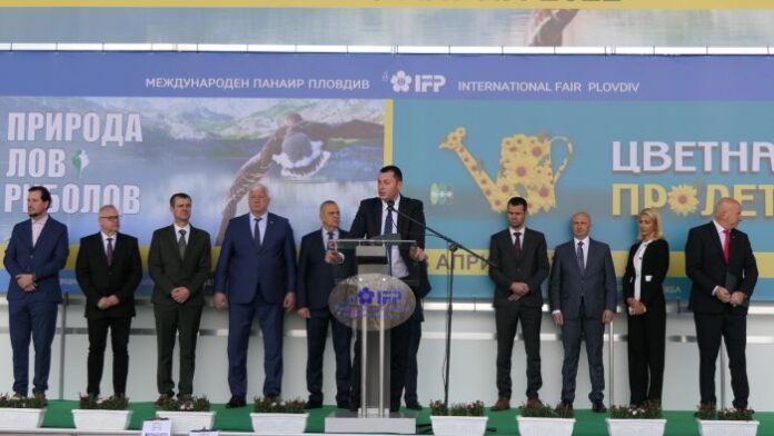 Зам.-министър Бурджев: България остава лидер по отношение на трофейните качества на дивеча