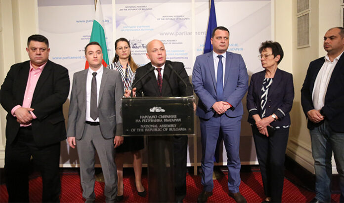 Повече българска музика в ефира ще има, идеята е на БСП още от 2017 г.