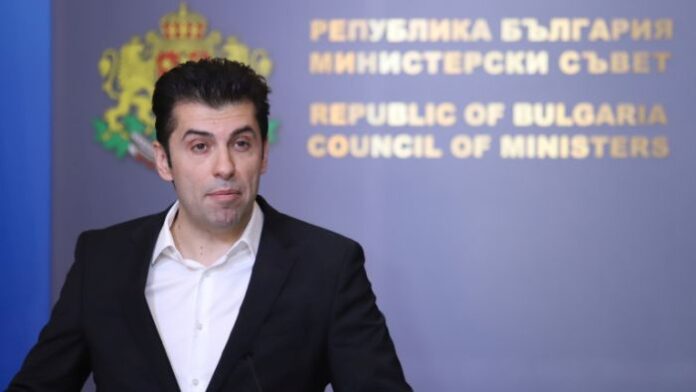 Лидерите на управляващата коалиция заминават на посещение в Киев